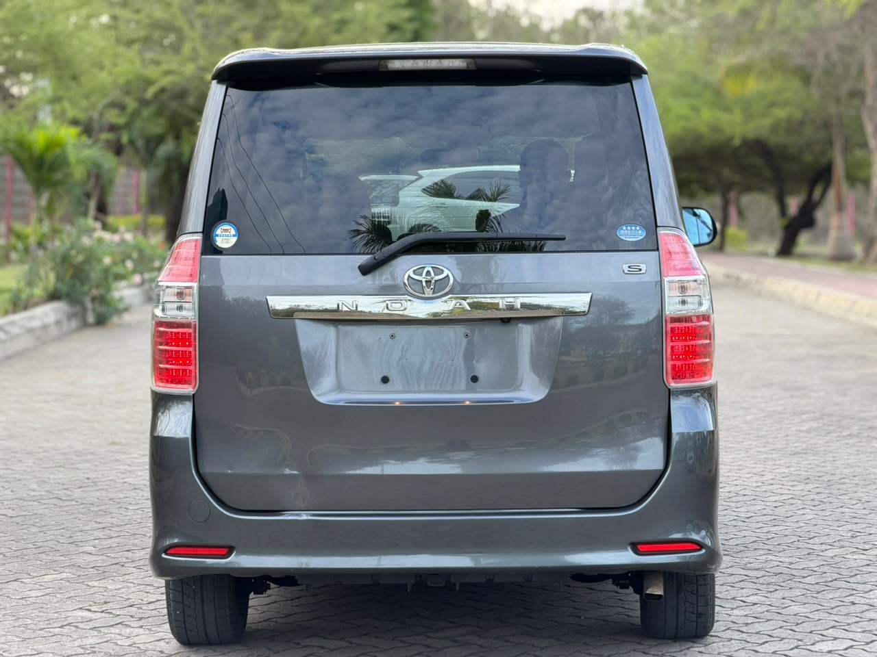 TOYOTA NOAH CHASSIS thumbnail 8